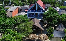 Hostel Beach House